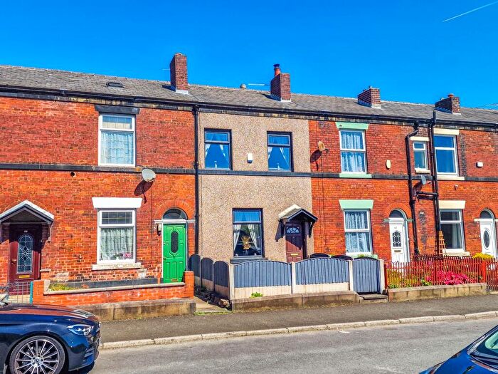 3 Bedroom Terraced House For Sale In Badger Street, Bury, BL9