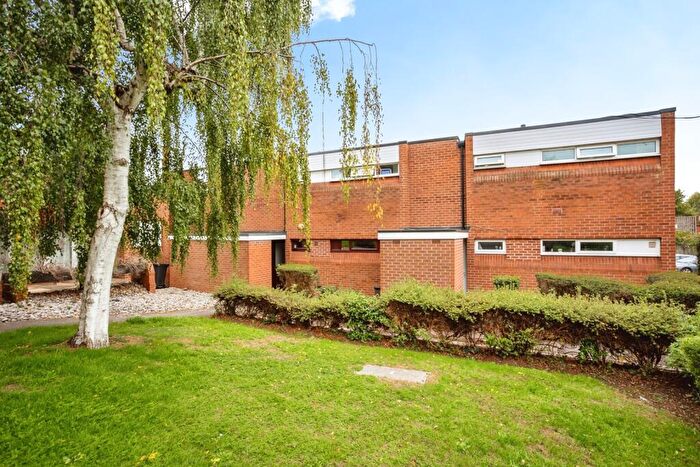 1 Bedroom Flat For Sale In Burns Road, Loughborough, Leicestershire, LE11