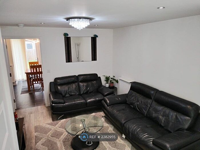 4 Bedroom Semi-Detached House To Rent In Craw Yard Place, Edinburgh, EH12