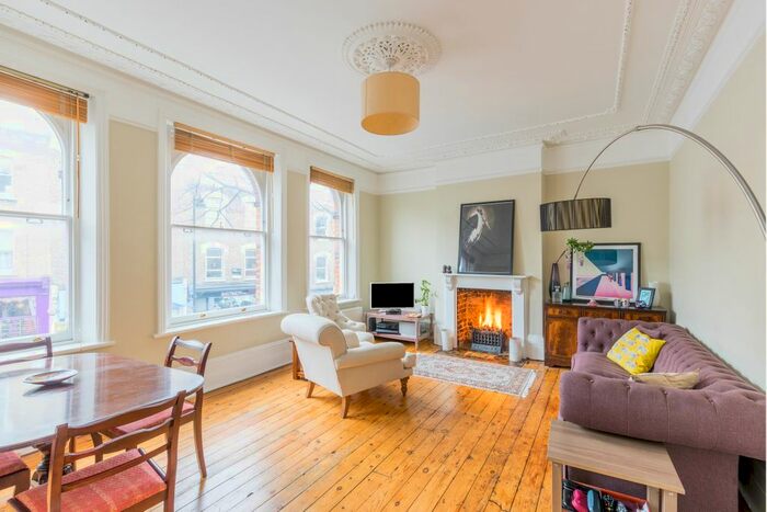 2 Bedroom Flat To Rent In Highbury Park, London, N5