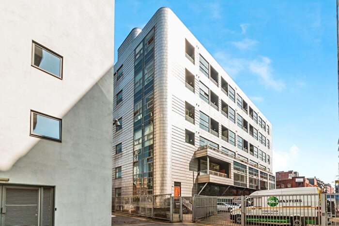 1 Bedroom Flat To Rent In Henry Street, Manchester, Greater Manchester, M4