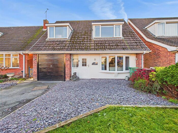 4 Bedroom Detached House For Sale In Hawkesmore Drive, Little Haywood, Stafford, ST18