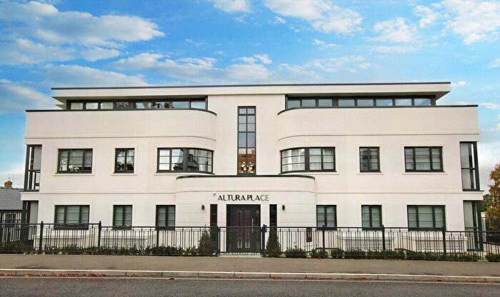 2 Bedroom Apartment For Sale In Stortford Road, Dunmow, CM6