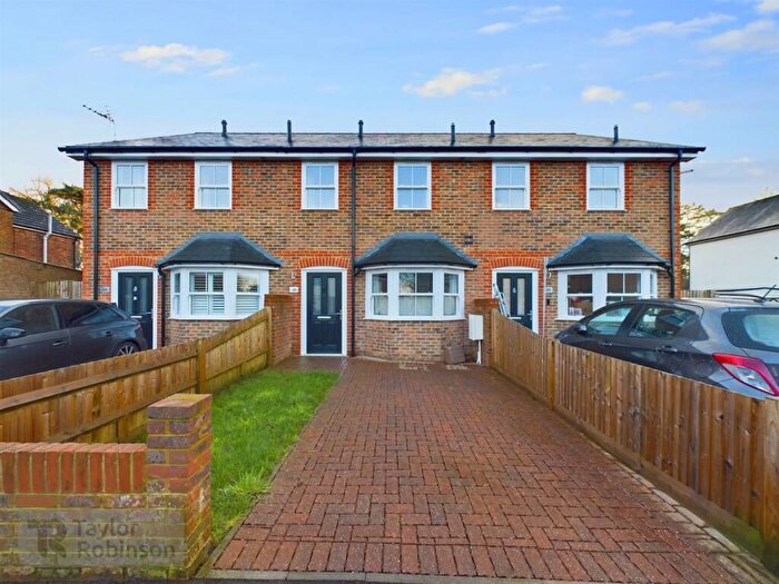 3 Bedroom Terraced House For Sale In West Green, Crawley, RH11