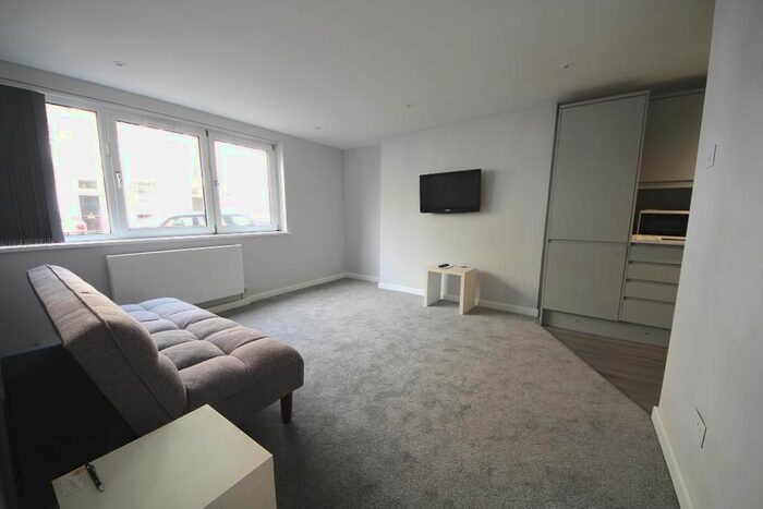 1 Bedroom Flat To Rent In Cumberland Street, Pimlico, London, SW1V
