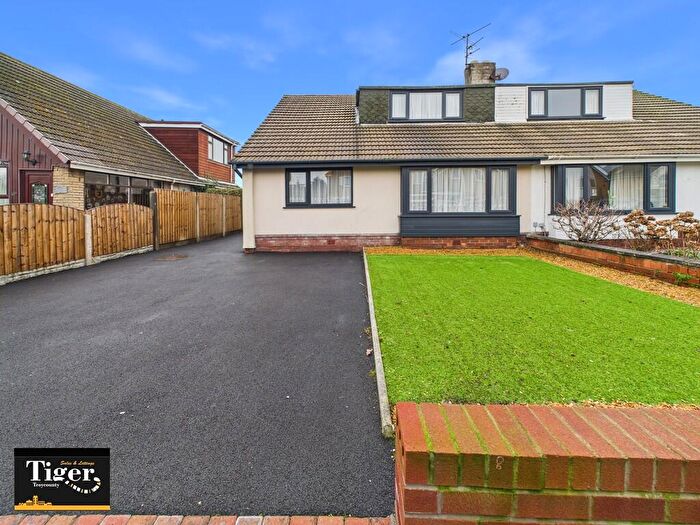 3 Bedroom Semi-Detached Bungalow For Sale In Waddington Road, Lytham St. Annes, FY8