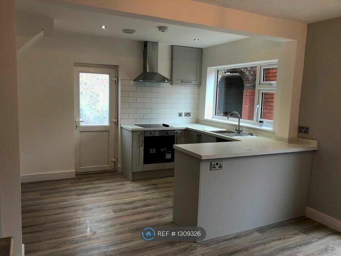 3 Bedroom Semi-Detached House To Rent In Riverside Road, Stoke-On-Trent ST4