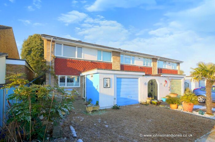 3 Bedroom End Of Terrace House To Rent In Cumberland Place, Sunbury On Thames, TW16