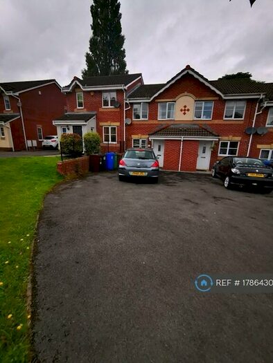2 Bedroom Semi-Detached House To Rent In Greendale Drive, Radcliffe, M26