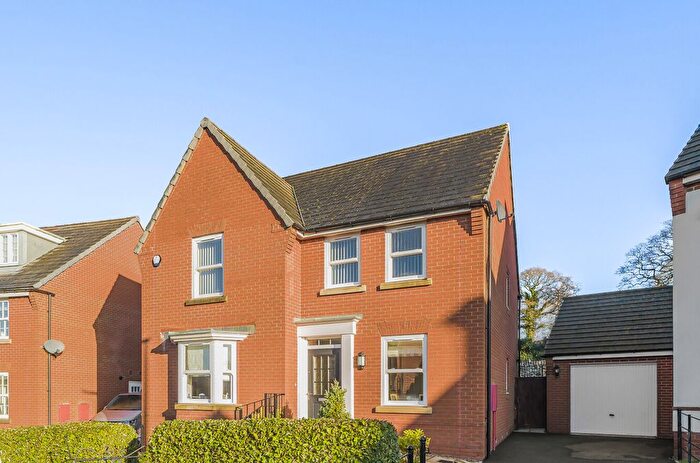 4 Bedroom Detached House For Sale In Beacon Drive, Highweek, Devon, TQ12