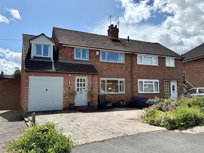 5 Bedroom Semi Detached House For Sale In West Green Drive, Stratford-upon-avon, CV37