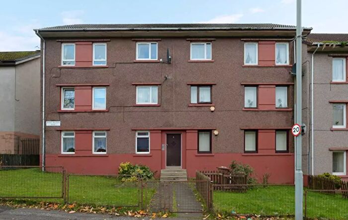 2 Bedroom Flat For Sale In West Pilton Rise, Edinburgh, EH4