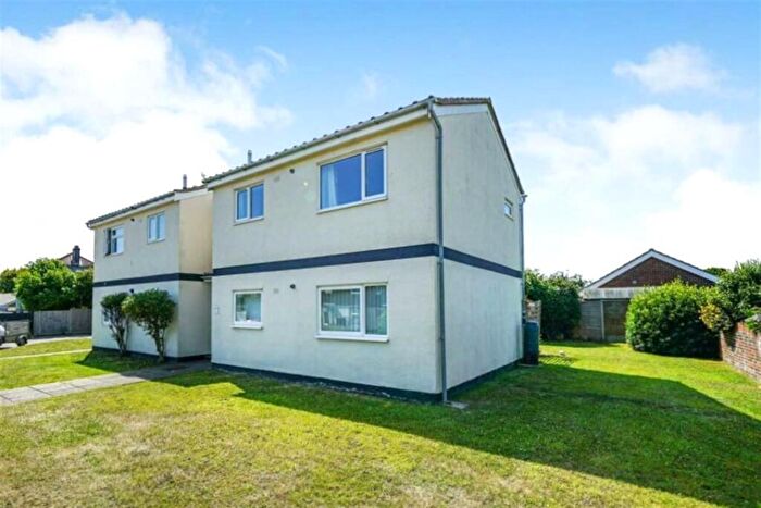 1 Bedroom Flat To Rent In Otard Close, Selsey, Chichester, PO20