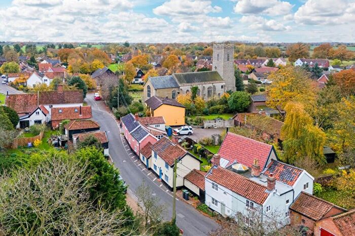 4 Bedroom End Of Terrace House For Sale In Metfield, IP20