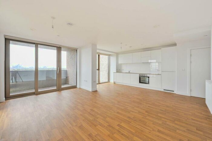 1 Bedroom Flat To Rent In Apex Gardens, Seven Sisters Road, Tottenham, London, N15