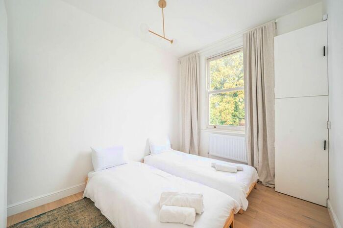 2 Bedroom Flat To Rent In Rectory Road, Hackney, London, N16