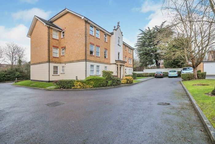 1 Bedroom Flat To Rent In Devonshire Avenue, Sutton, Surrey, SM2