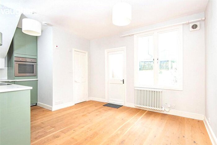 1 Bedroom Flat To Rent In Ewart Street, Brighton, BN2