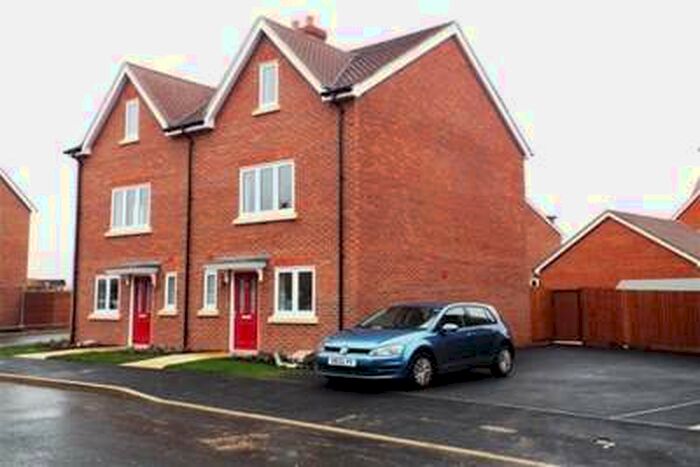 3 Bedroom House To Rent In Berryfields, HP18