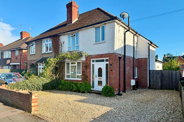 3 Bedroom Semi Detached House For Sale In Edward Avenue, Camberley, GU15