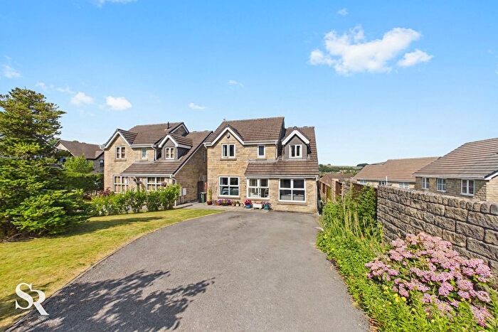 4 Bedroom Detached House For Sale In Homestead Way, Chapel-En-Le-Frith, SK23