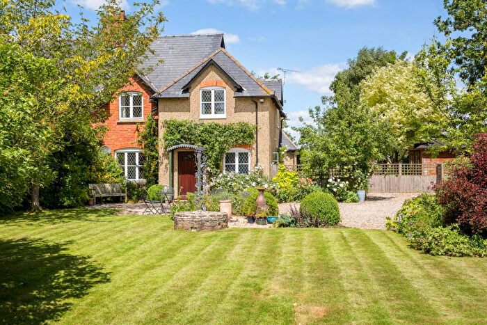 4 Bedroom Semi Detached House To Rent In Castle Hill Cottages, Down Ampney, SN6