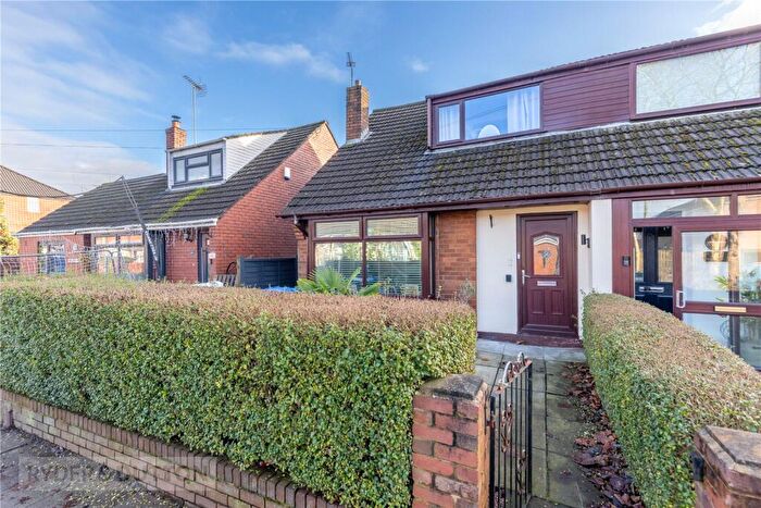 3 Bedroom Semi Detached House For Sale In Wilton Grove, Heywood, Greater Manchester, OL10