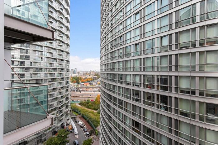 Apartment For Sale In New Providence Wharf, Fairmont Avenue, London, E14