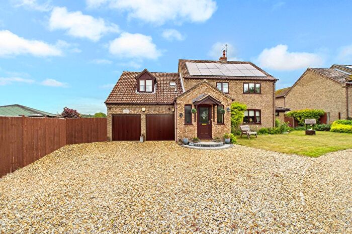 4 Bedroom Detached House For Sale In Earl Warren, Croxton, IP24