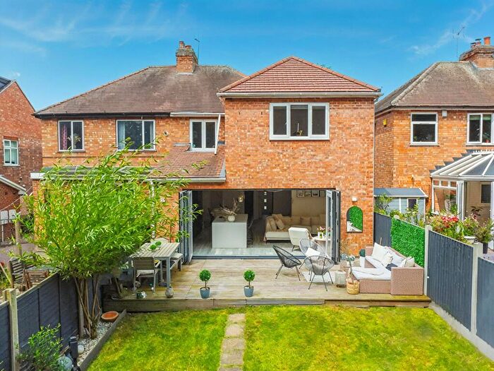 3 Bedroom Semi-Detached House For Sale In Jessops Lane, Gedling, Nottingham, NG4