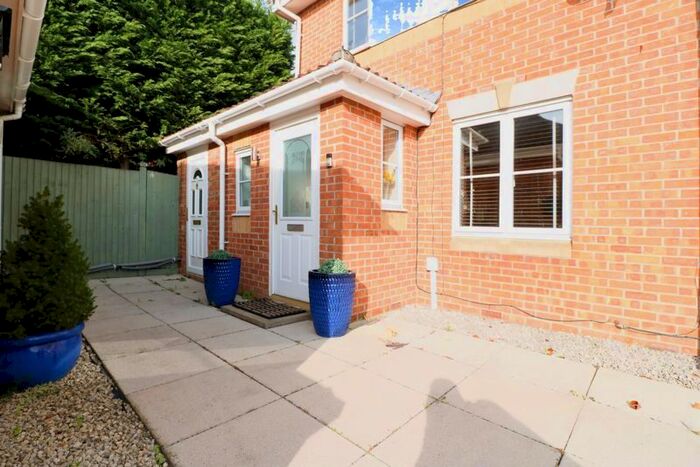 3 Bedroom End Of Terrace House To Rent In Scholars Walk, Langley, Slough, SL3