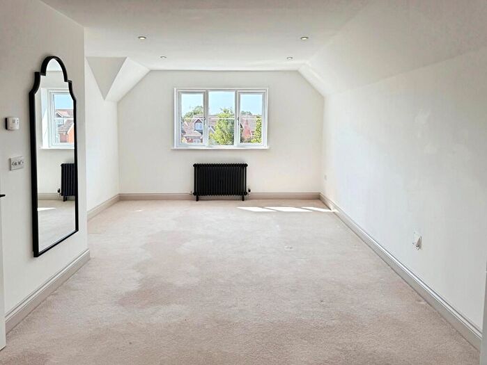 1 Bedroom Flat To Rent In Jasmine Square, Woodley, Reading, RG5