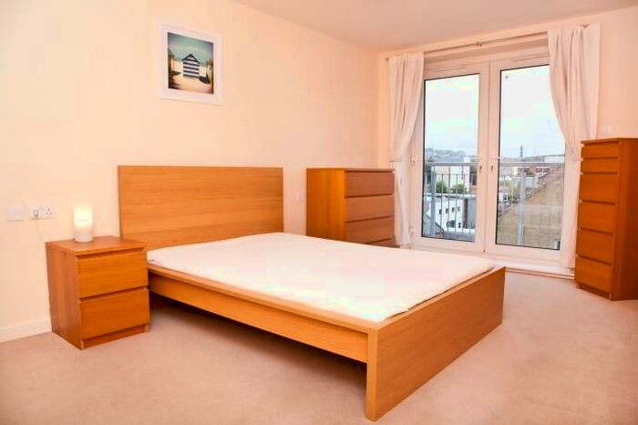 2 Bedroom Flat To Rent In Pilrig Heights, Edinburgh, EH6