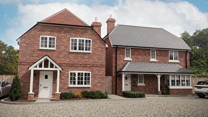 3 Bedroom Detached House For Sale In Hill Street, Totton, Hampshire, SO40