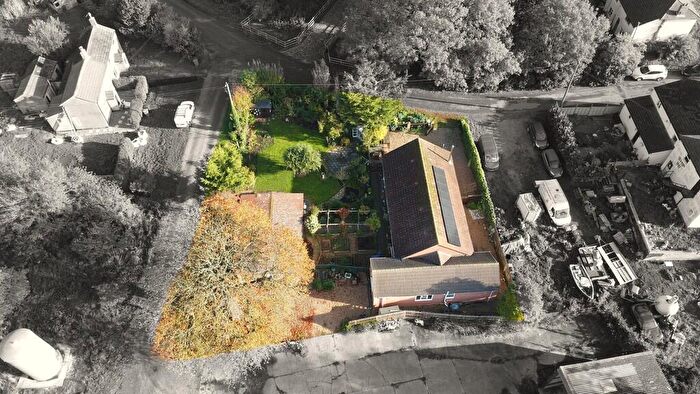 6 Bedroom Detached Bungalow For Sale In Purls Bridge Drove, Manea, PE15