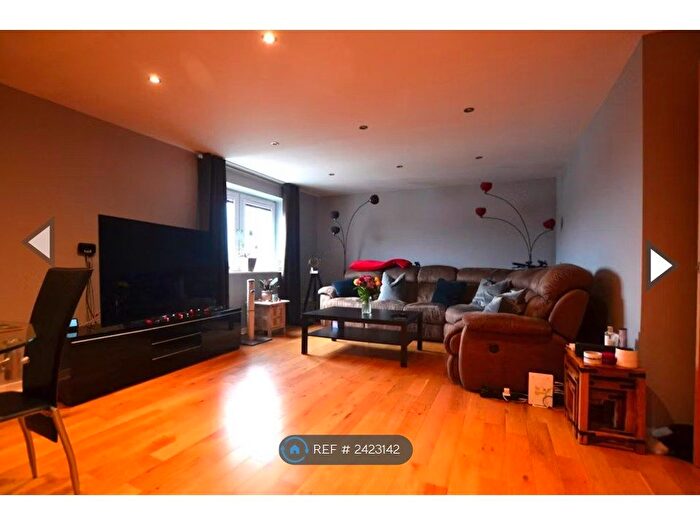 2 Bedroom Flat To Rent In North Pilrig Heights, Edinburgh, EH6