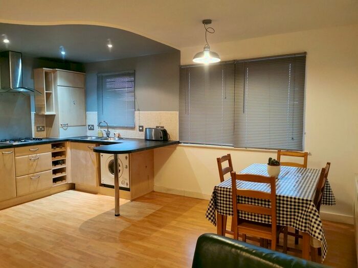 2 Bedroom Flat To Rent In Mortimer Street, Sheffield, South Yorkshire, S1