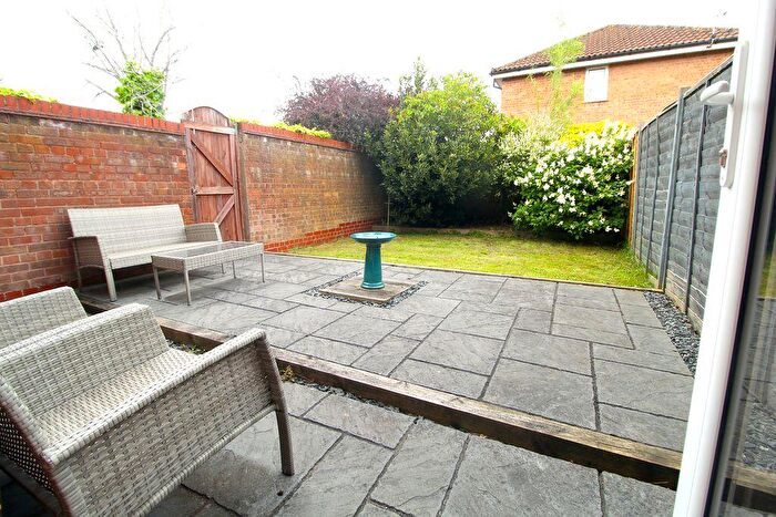 1 Bedroom End Of Terrace House For Sale In Oaktree Crescent, Bradley Stoke, BS32
