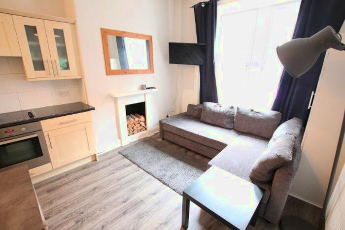 1 Bedroom Flat To Rent In Dumbarton Road, Glasgow, G11
