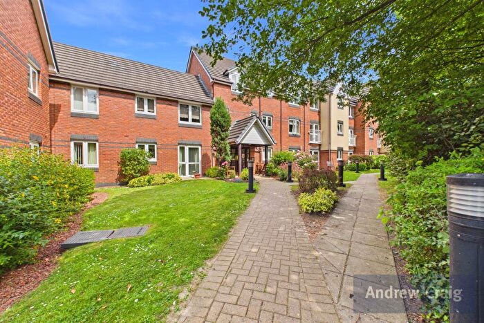 2 Bedroom Apartment For Sale In Willow Bank Court Beckenham Close, East Boldon, NE36