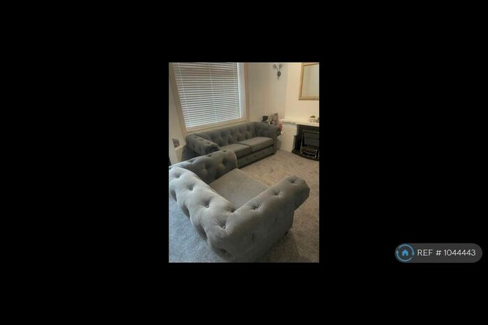 2 Bedroom Terraced House To Rent In Kimberley Street, Oldham, OL8