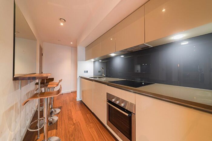 2 Bedroom Flat To Rent In St Pauls Square, City Centre, Sheffield, S1