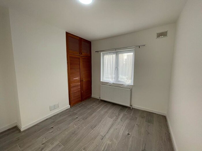 1 Bedroom Flat To Rent In Sudbury Crescent, Wembley, HA0