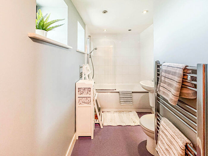 2 Bedroom Apartment For Sale In St. Stephen Street, Salford, M3