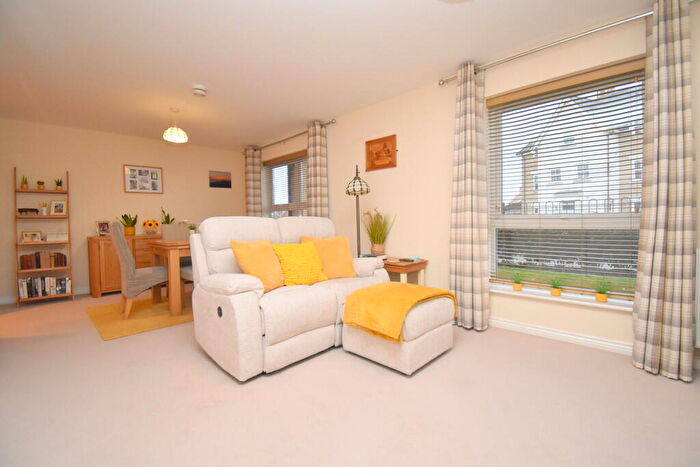 2 Bedroom Apartment For Sale In Venus Avenue, Biggleswade, SG18