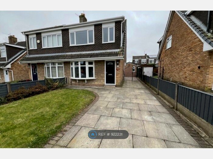 3 Bedroom Semi-Detached House To Rent In Blackleyhurst Avenue, Billinge, Wigan, WN5