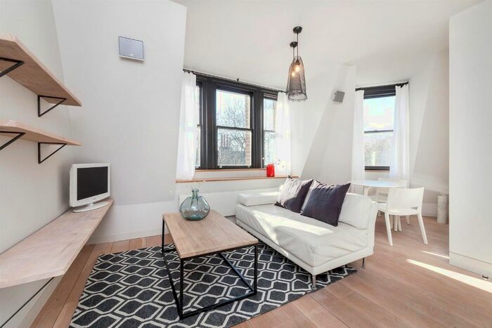 1 Bedroom Flat To Rent In Grays Inn Road, Bloomsbury, WC1X