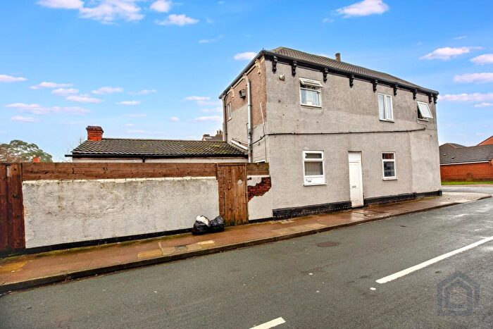 4 Bedroom Terraced House For Sale In Weelsby Street, Grimsby, DN32