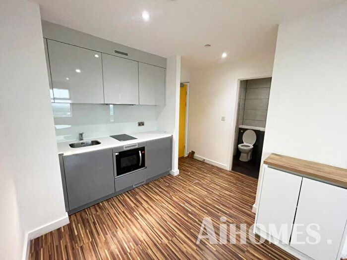 1 Bedroom Apartment To Rent In West Point, Chester Road, Old Trafford, M16