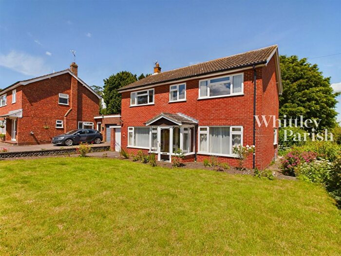 3 Bedroom Detached House For Sale In Hall Lane, Long Stratton, Norwich, NR15